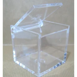 12 SCATOLINE SCATOLE CUBO PLEXIGLASS 6X4cm TRASPARENTE PORTA CONFETTI BOMBONIERA