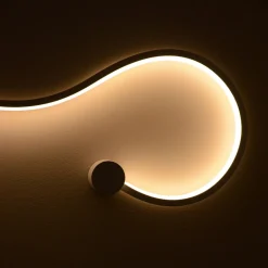 APPLIQUE DA MURO LED 28W DESIGN A SERPENTE BIANCO TONALITÀ LUCE 3IN1 2240LM E69-B3C