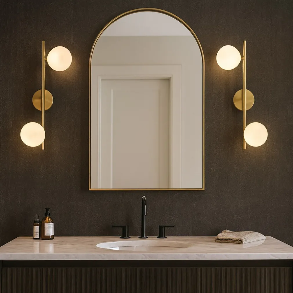 APPLIQUE DA PARETE STRUTTURA IN METALLO BRONZO MINIMAL CON ATTACCO G9 2 SFERE OPACHE AQ41