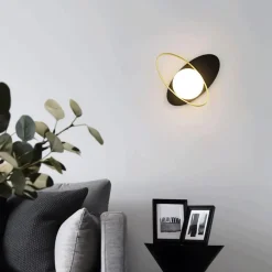 APPLIQUE LAMPADA DA INTERNO A PARETE IN STILE CONTEMPORANEO CON ATTACCO G9 NERO ORO AQ58