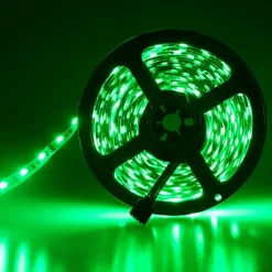 BOBINA STRISCIA STRIP LED 5050 FLESSIBILE 5M 300 LED ADESIVA LUCE INTERNO IP 20