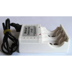 CARICABATTERIE A-612 PER PILE RICARICABILI AA STILO AAA MINI STILO BATTERIE 9 V