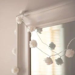 CATENA LUCI LUMINOSA CON 10 LED A FORMA DI ROSA BIANCA ALIMENTAZIONE A BATTERIA