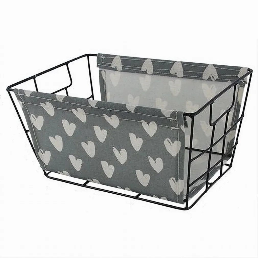 CESTO PORTA OGGETTI IN FERRO TESSUTO STAMPA A CUORI CON MANICI 30X20X15 CM 10618
