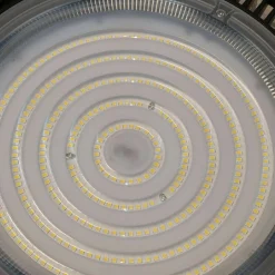 FARO LED INDUSTRIALE LAMPADA A UFO A SOSPENSIONE 200W LUCE FREDDA 6500K UFO-200W