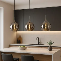 LAMPADARIO A SOSPENSIONE DECORATIVA IN METALLO CON SFERA IN VETRO ATTACCO E27 IP20 A72