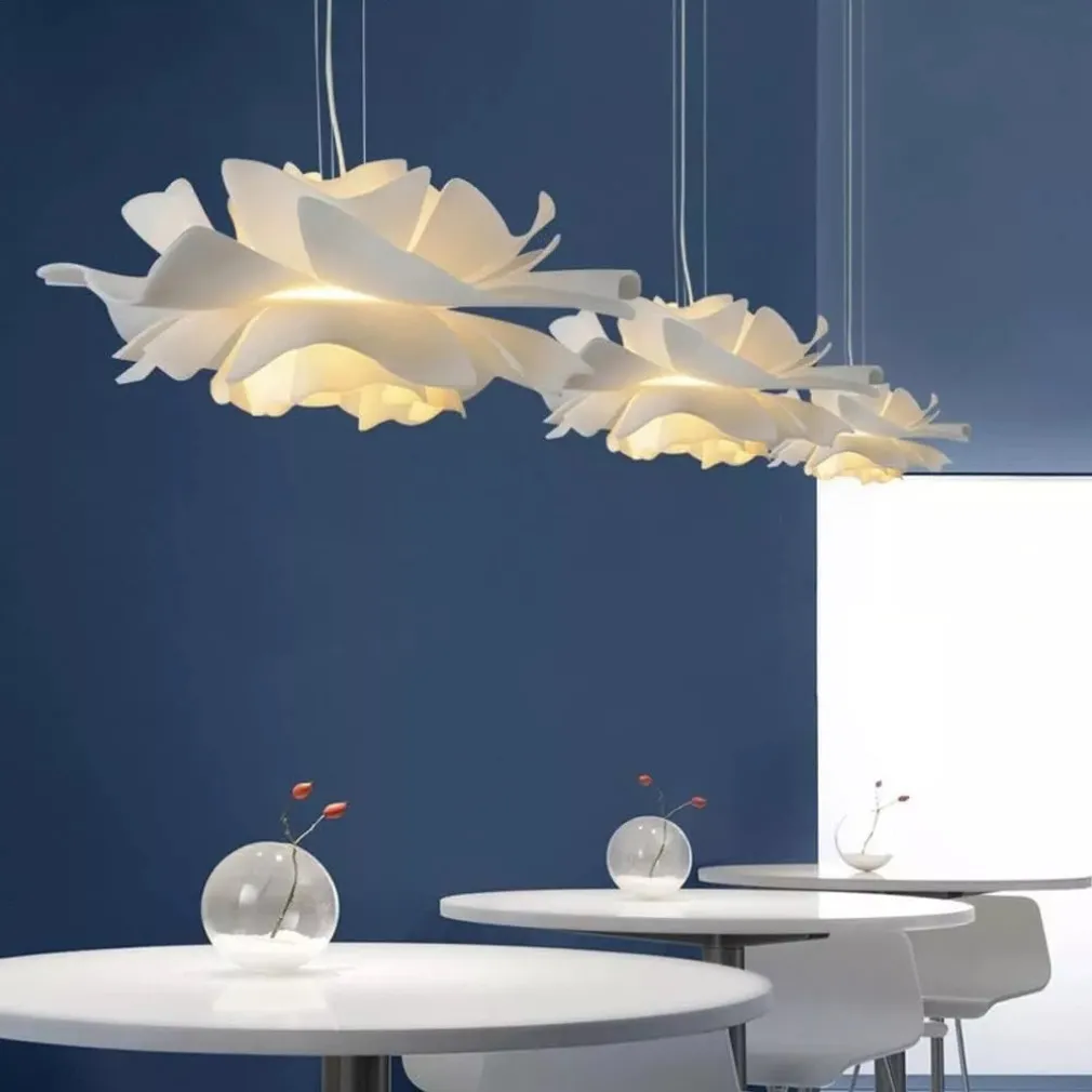 LAMPADARIO A SOSPENSIONE A FORMA DI FIORE PETALI BIANCO LUCE ATTACCO E27 IP20 71607