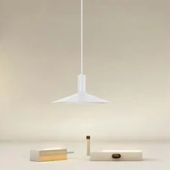 LAMPADARIO A SOSPENSIONE MODERNO CON PARALUME CONICO IN FERRO BIANCO E27 33801