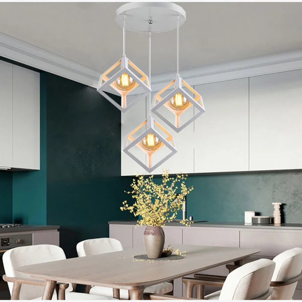 LAMPADARIO DA SOFFITTO A SOSPENSIONE 3 CUBI 3D STILE GEOMETRICO ATTACCO E27 IP20 LP-47