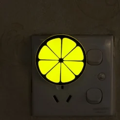 LUCE LED NOTTURNA A FORMA DI MEZZA ARANCIA LUCE BIANCA LAMPADA CAMERETTA BAMBINI