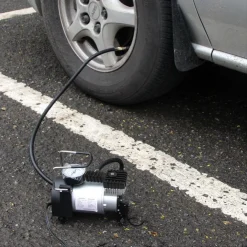 MINI COMPRESSORE ARIA PORTATILE AUTO 12V 140PSI 3 CONNETTORI BICI GONFIABILI