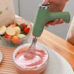 MINI FRULLATORE ELETTRICO RICARICABILE MULTIFUNZIONALE CON FRUSTA SBATTITORE