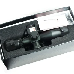 MIRINO OTTICO DI PRECISIONE CON RETICOLO ILLUMINATO 2.5-10X40 PUNTATORE LASER