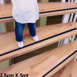 NASTRO ADESIVO ANTISCIVOLO PER INTERNI SLIP RUVIDO PER SCALE NERO ANTISDRUCCIOLO