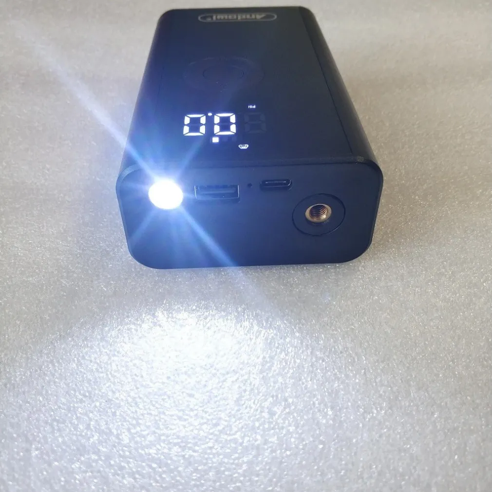 POWERBANK 4000MAH COMPRESSORE D'ARIA A BATTERIA DIGITALE POMPA 5V 2 IN 1 Q-DQ555