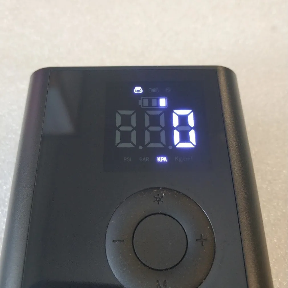 POWERBANK 4000MAH COMPRESSORE D'ARIA A BATTERIA DIGITALE POMPA 5V 2 IN 1 Q-DQ555