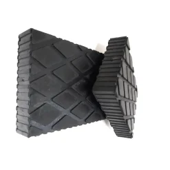 SET 2 PEZZI TAMPONI DI GOMMA PER PONTI SOLLEVATORI TAMPONE 16 X 12 X 3.5 CM