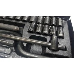 SET CHIAVI A BUSSOLA 24 PEZZI CON CRICCHETTO REVERSIBILE 1/2'' PROLUNGHE VALIGIA