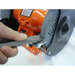 SMERIGLIATRICE MOLA DA BANCO 200W 2 DISCHI 2 PIETRE 125MM PROFESSIONALE H1205