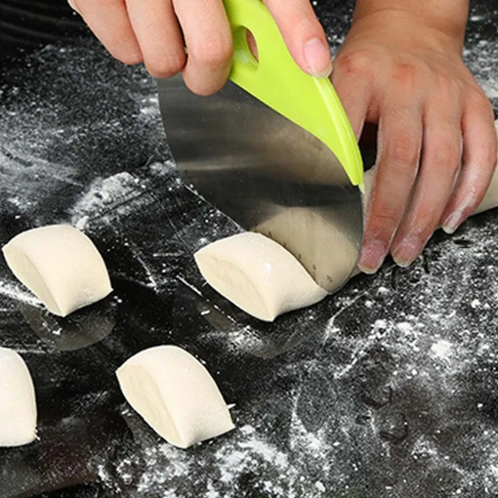 TAGLIAPASTA PIZZA MULTIFUNZIONE SPATOLA ROTONDO IN ACCIAIO INOX CON RIGHELLO