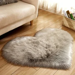TAPPETO CUTE CUORE PELLICCIA FLUFFY VARI COLORI LIVING STANZA DA LETTO 70X90 CM