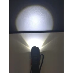 TORCIA LED USB RICARICABILE 30 WATT POTENTE GAMMA 300M DESIGN ELEGANTE Q-SD07