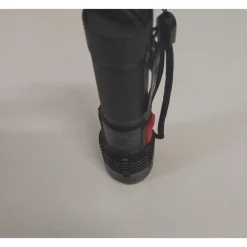 TORCIA LED USB RICARICABILE 30 WATT POTENTE GAMMA 300M DESIGN ELEGANTE Q-SD07